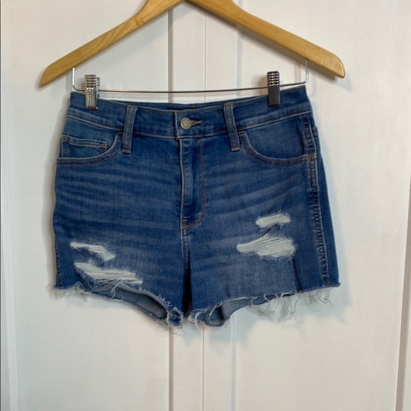 Hollister | High Rise Distressed denim blue Jean short - w28 - Picture 1 of 4